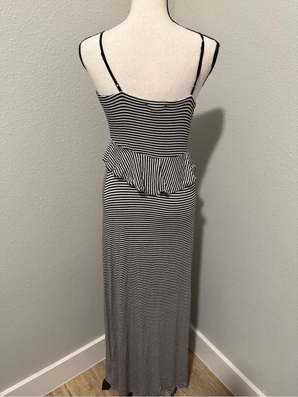 Max Studio Maxi Dress, Size S - Picture 4 of 7